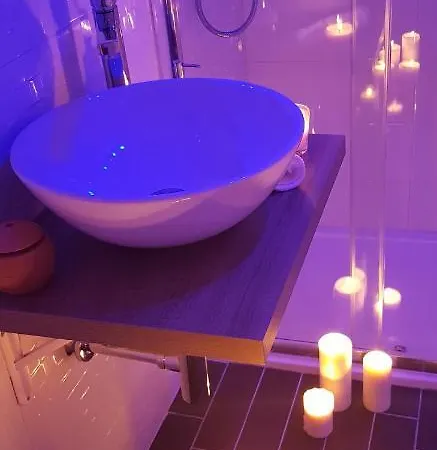 Casa Albicocca - In The Heart Of The Old Town Lägenhet